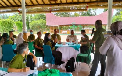 The International Labour Organization visits Socfindo Conservation